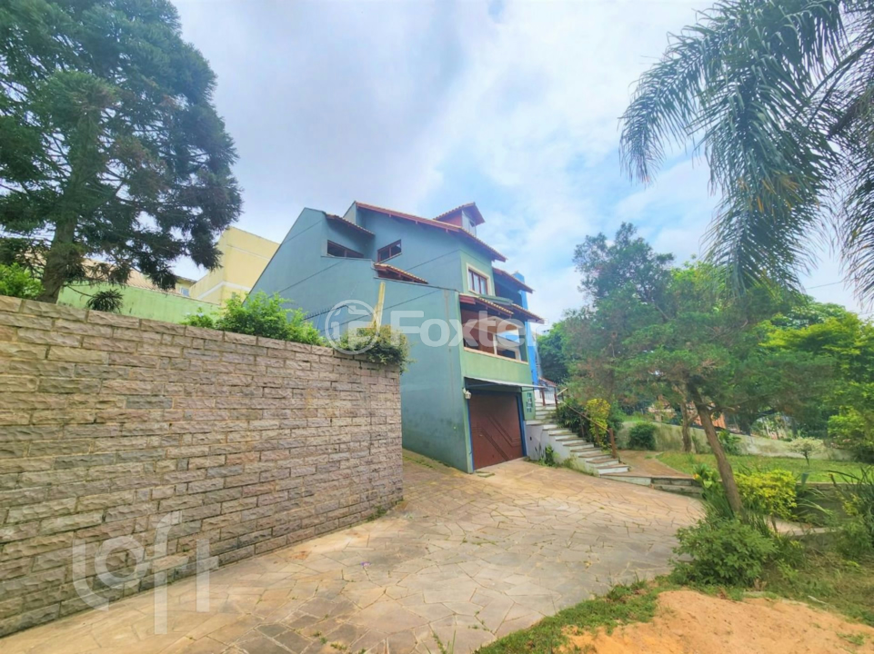 Casa à venda com 3 quartos, 438m² - Foto 2