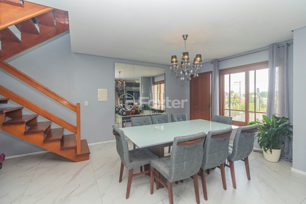 Casa à venda com 3 quartos, 172m² - Foto 1