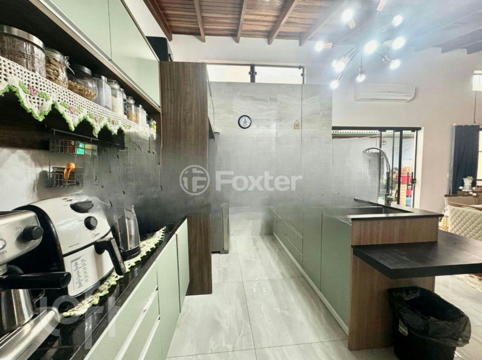 Casa à venda com 4 quartos, 135m² - Foto 12