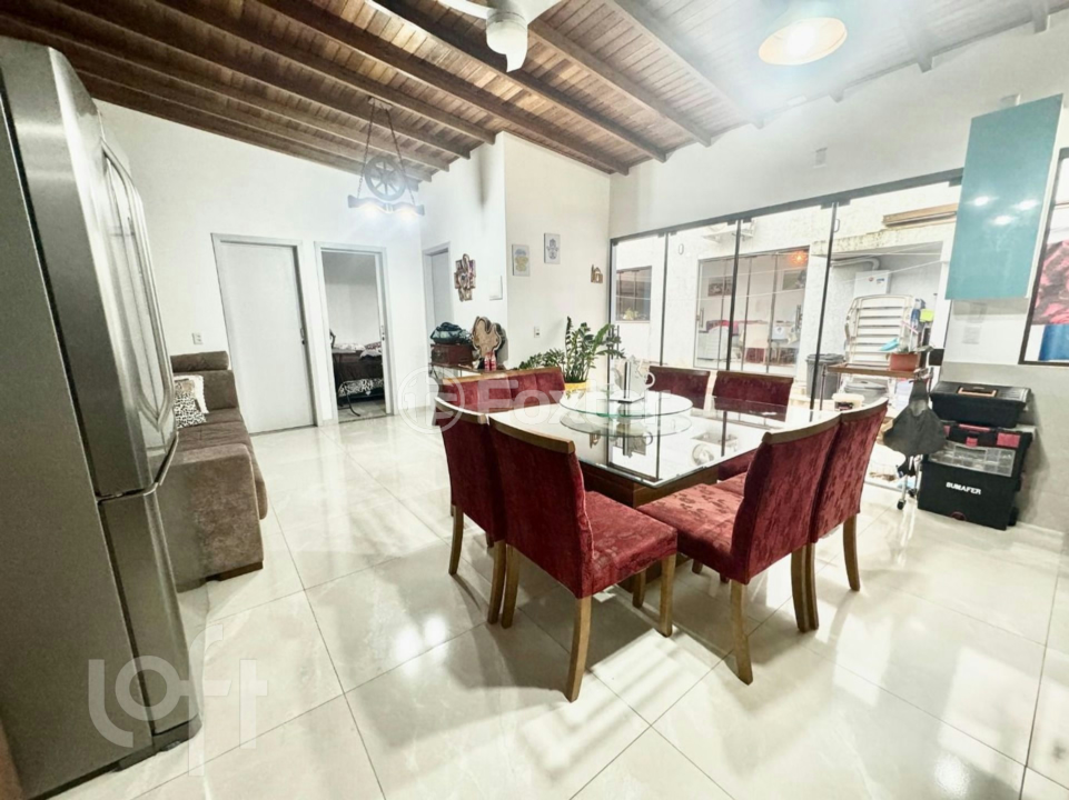 Casa à venda com 4 quartos, 135m² - Foto 22