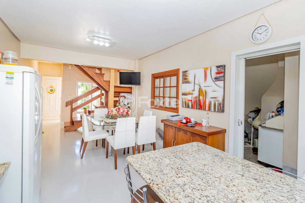 Casa à venda com 3 quartos, 200m² - Foto 7