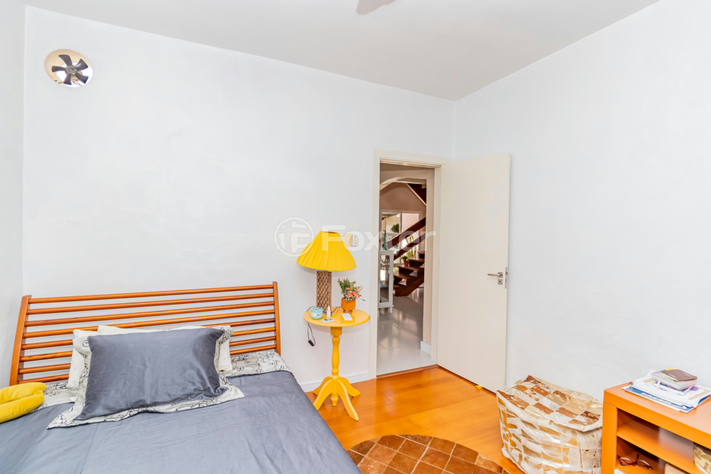 Casa à venda com 3 quartos, 200m² - Foto 22