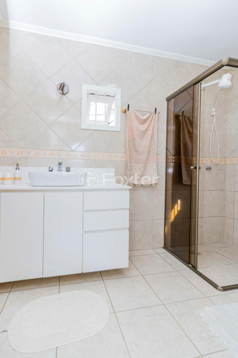 Casa à venda com 3 quartos, 200m² - Foto 37