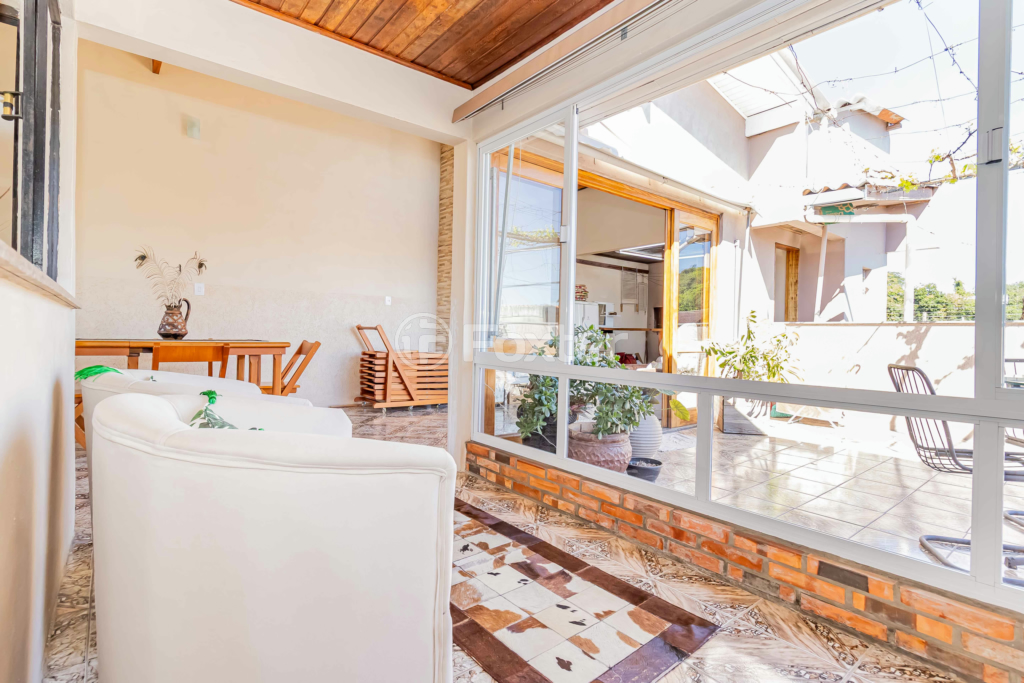 Casa à venda com 3 quartos, 200m² - Foto 38