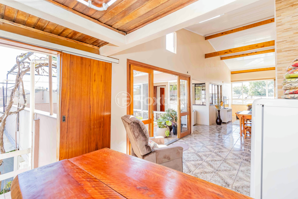 Casa à venda com 3 quartos, 200m² - Foto 50