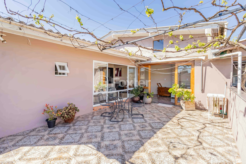 Casa à venda com 3 quartos, 200m² - Foto 57