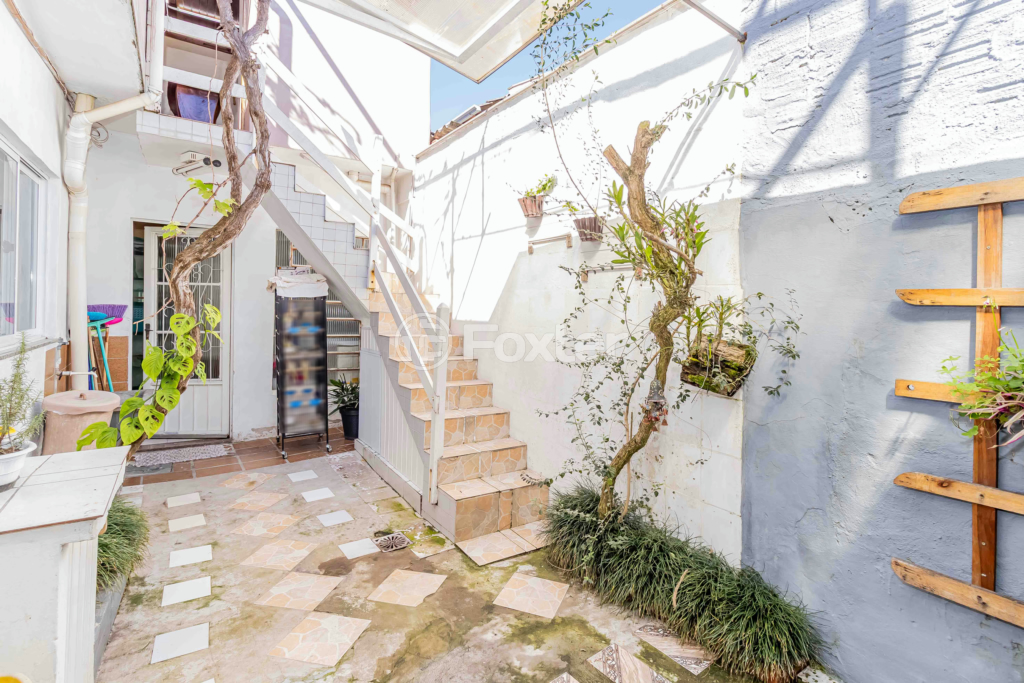 Casa à venda com 3 quartos, 200m² - Foto 73