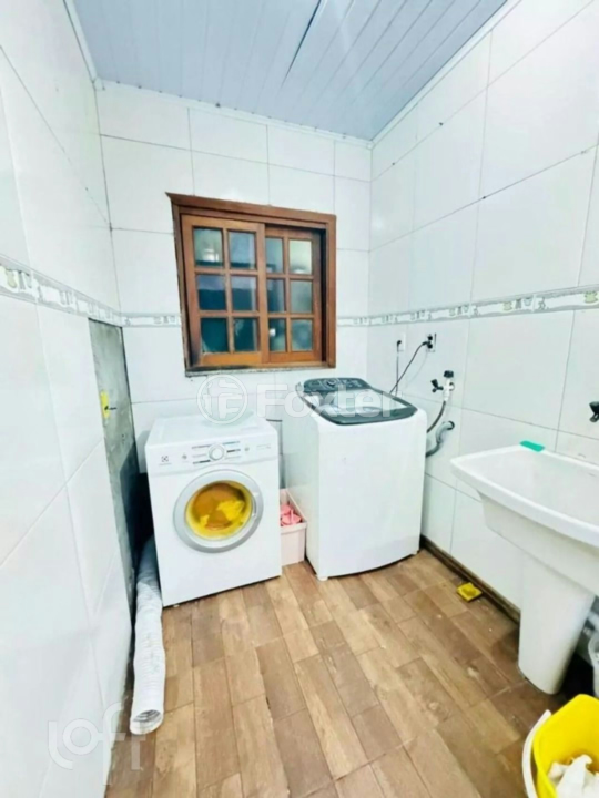 Casa à venda com 3 quartos, 64m² - Foto 8