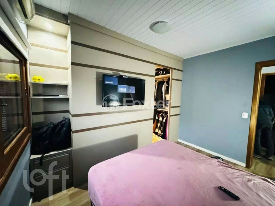 Casa à venda com 3 quartos, 64m² - Foto 2