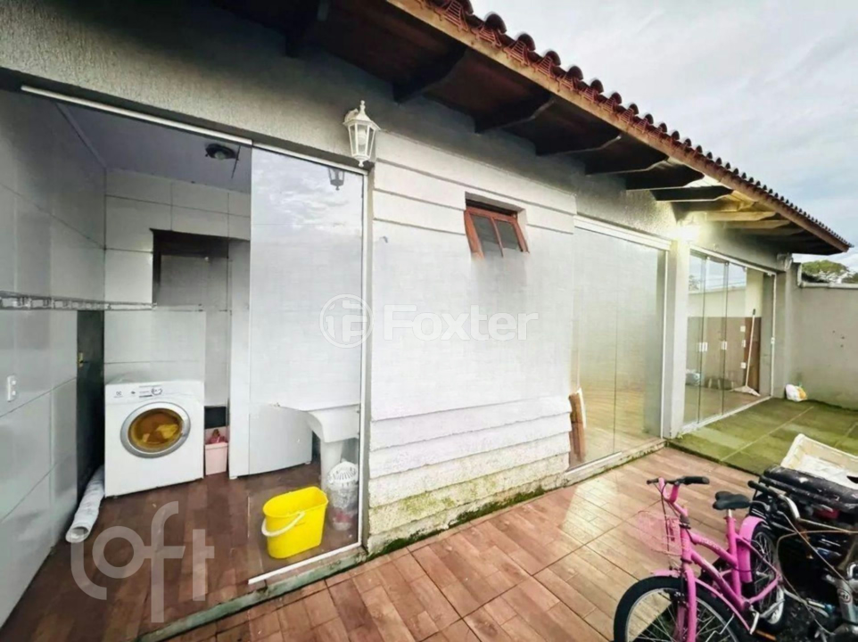 Casa à venda com 3 quartos, 64m² - Foto 9