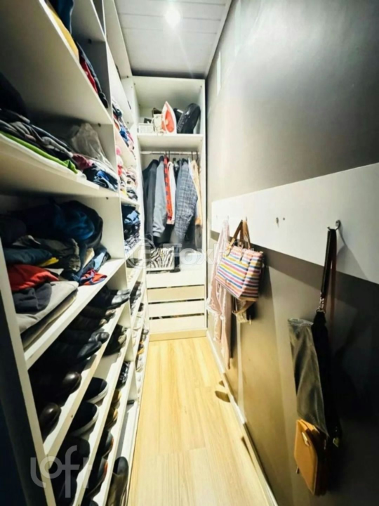 Casa à venda com 3 quartos, 64m² - Foto 5
