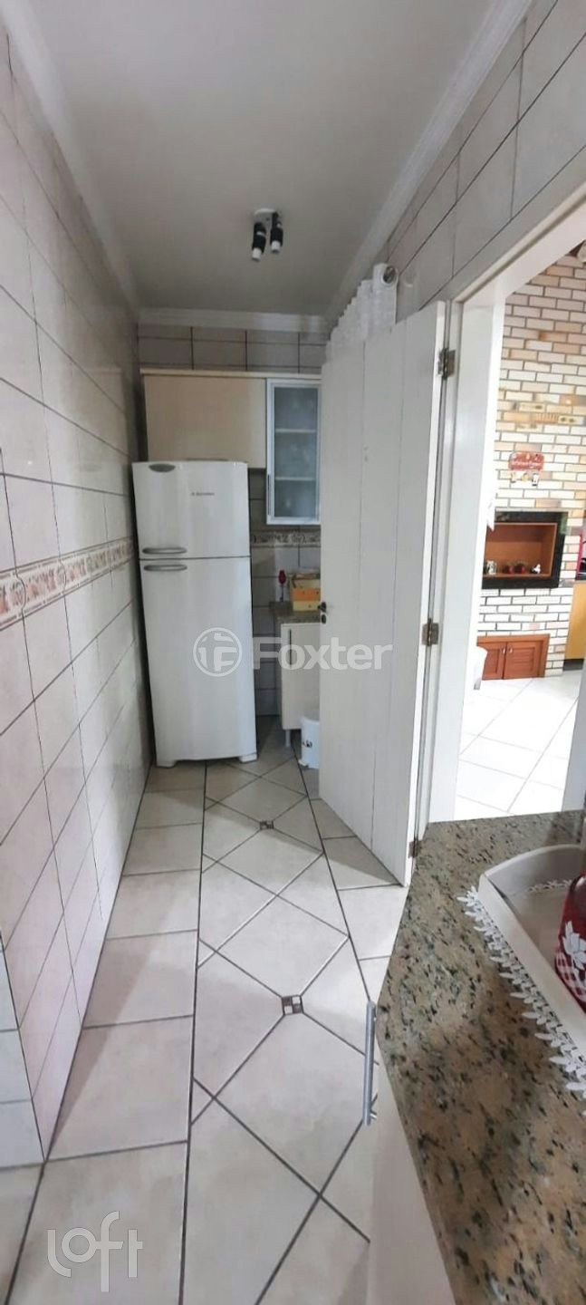Casa à venda com 2 quartos, 158m² - Foto 2