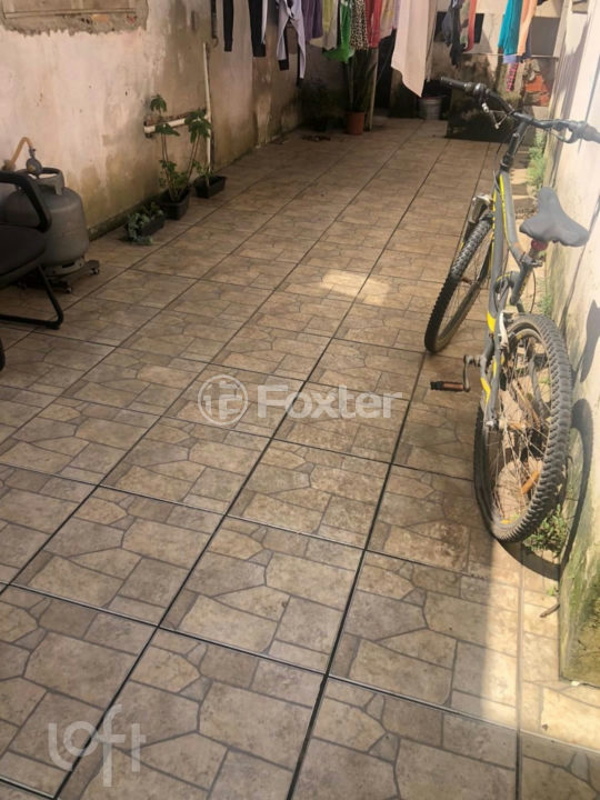 Casa à venda com 4 quartos, 120m² - Foto 11