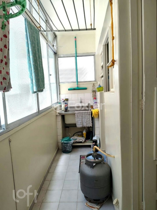 Apartamento à venda com 2 quartos, 71m² - Foto 11