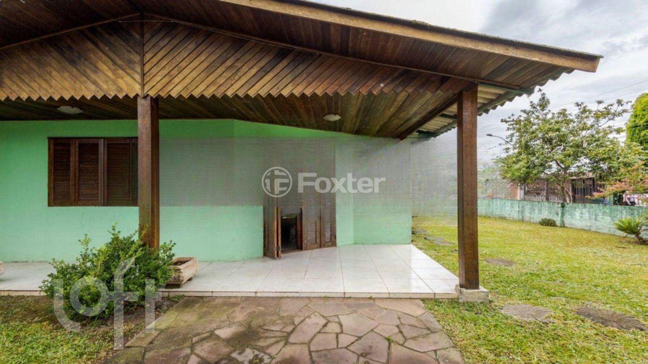 Casa à venda com 3 quartos, 150m² - Foto 2