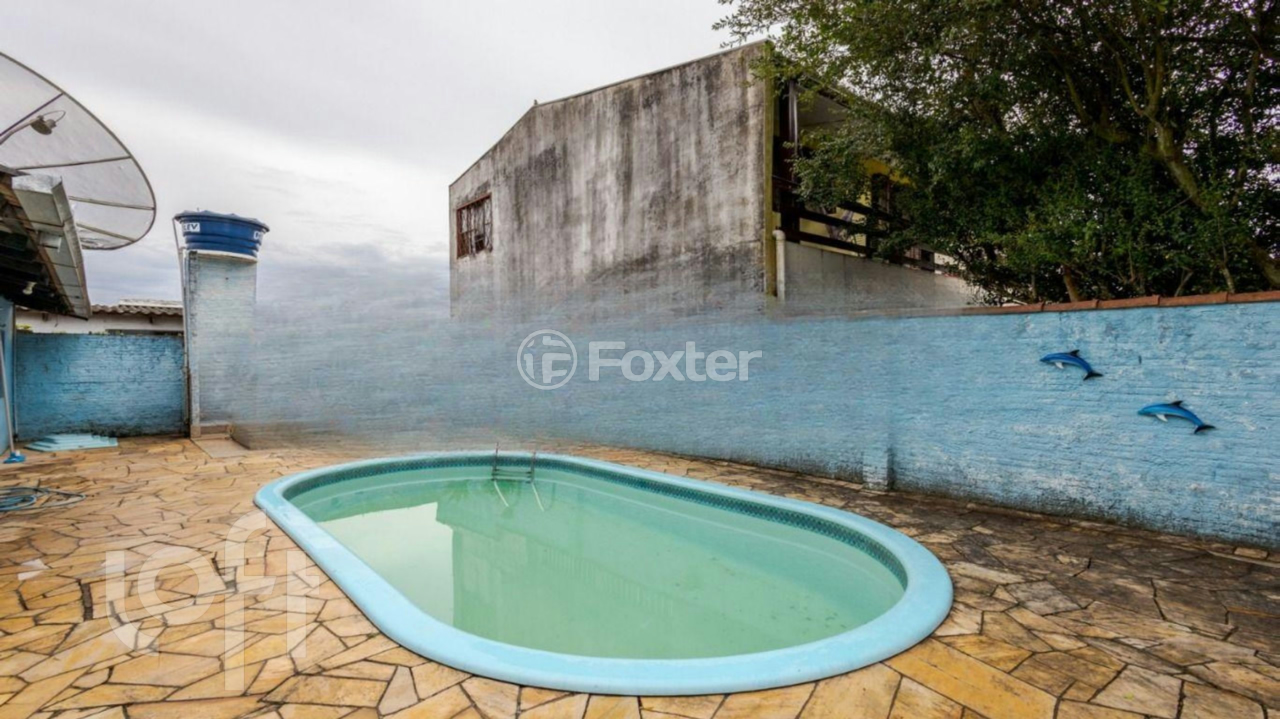 Casa à venda com 3 quartos, 150m² - Foto 1