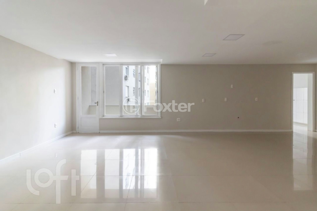Apartamento à venda com 3 quartos, 150m² - Foto 4
