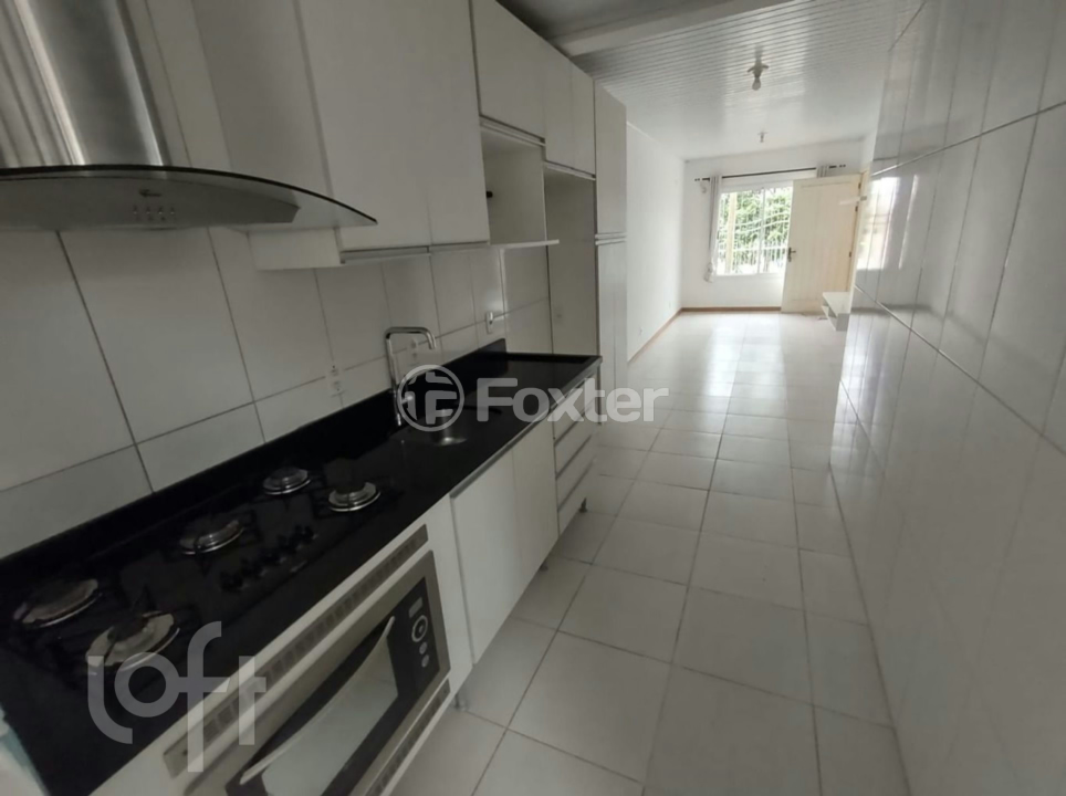 Casa à venda com 3 quartos, 65m² - Foto 4