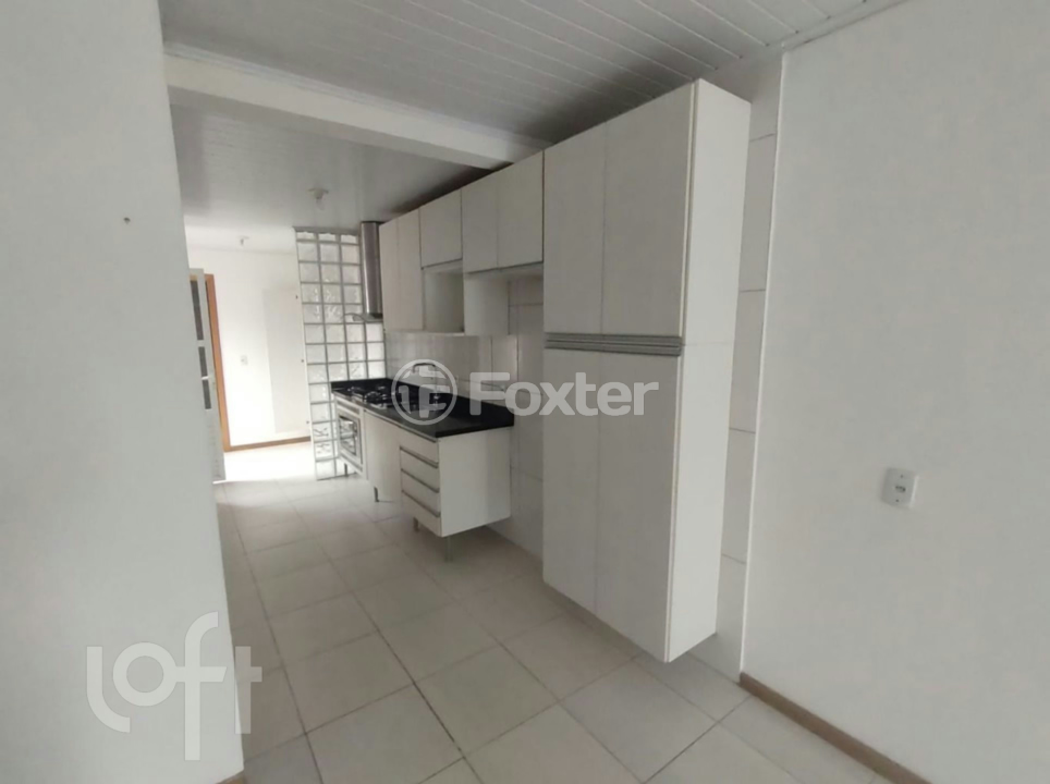 Casa à venda com 3 quartos, 65m² - Foto 2