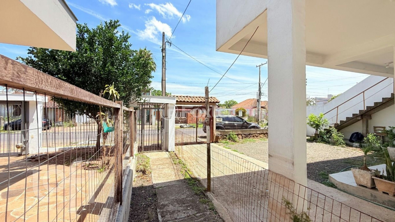 Casa à venda com 4 quartos, 200m² - Foto 37