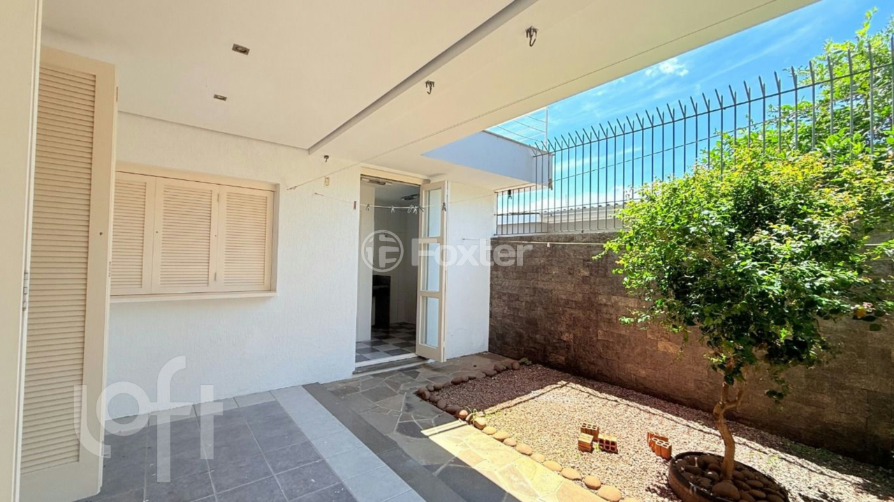 Casa à venda com 4 quartos, 200m² - Foto 17