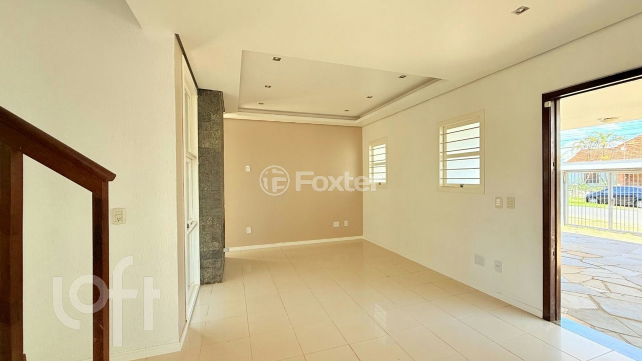 Casa à venda com 4 quartos, 200m² - Foto 4
