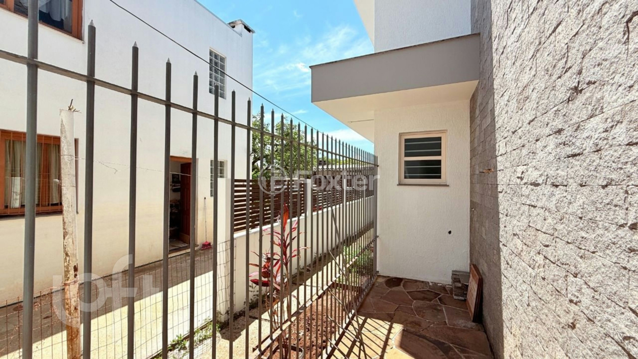 Casa à venda com 4 quartos, 200m² - Foto 5
