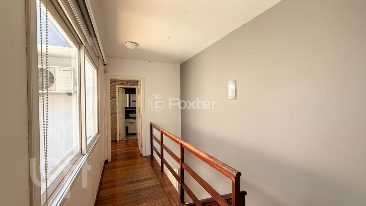 Casa à venda com 4 quartos, 200m² - Foto 23