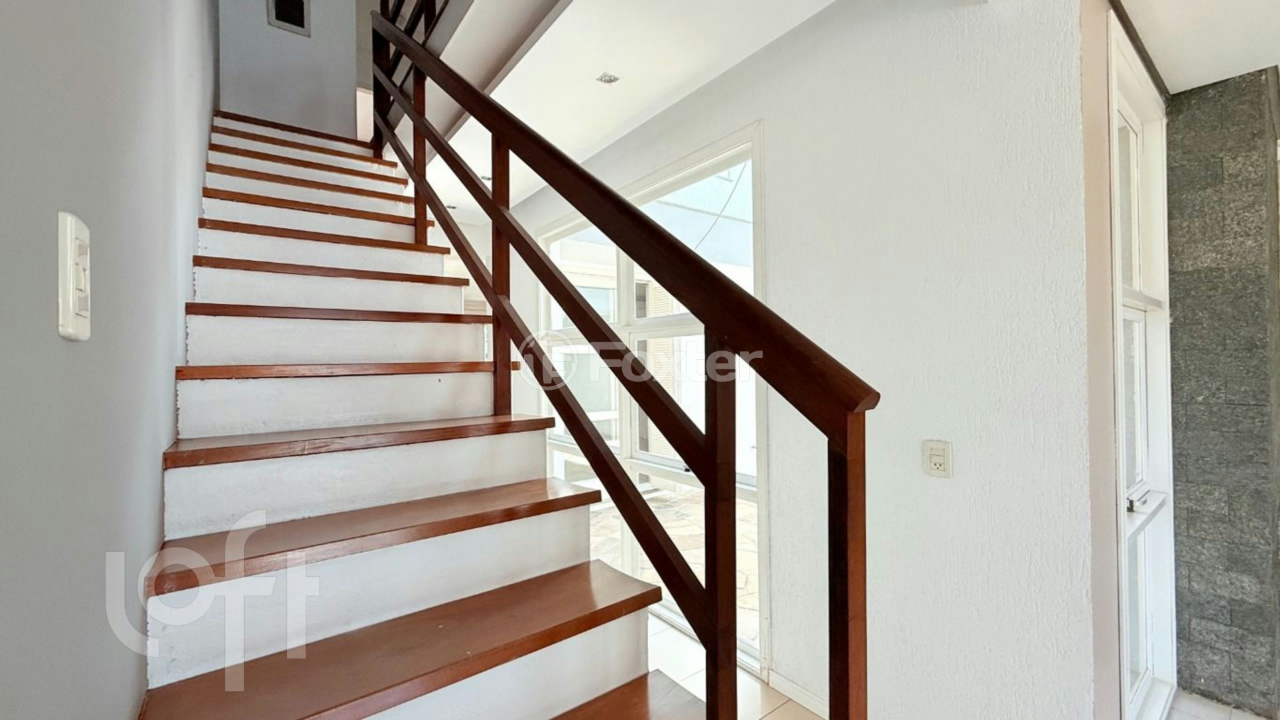 Casa à venda com 4 quartos, 200m² - Foto 6
