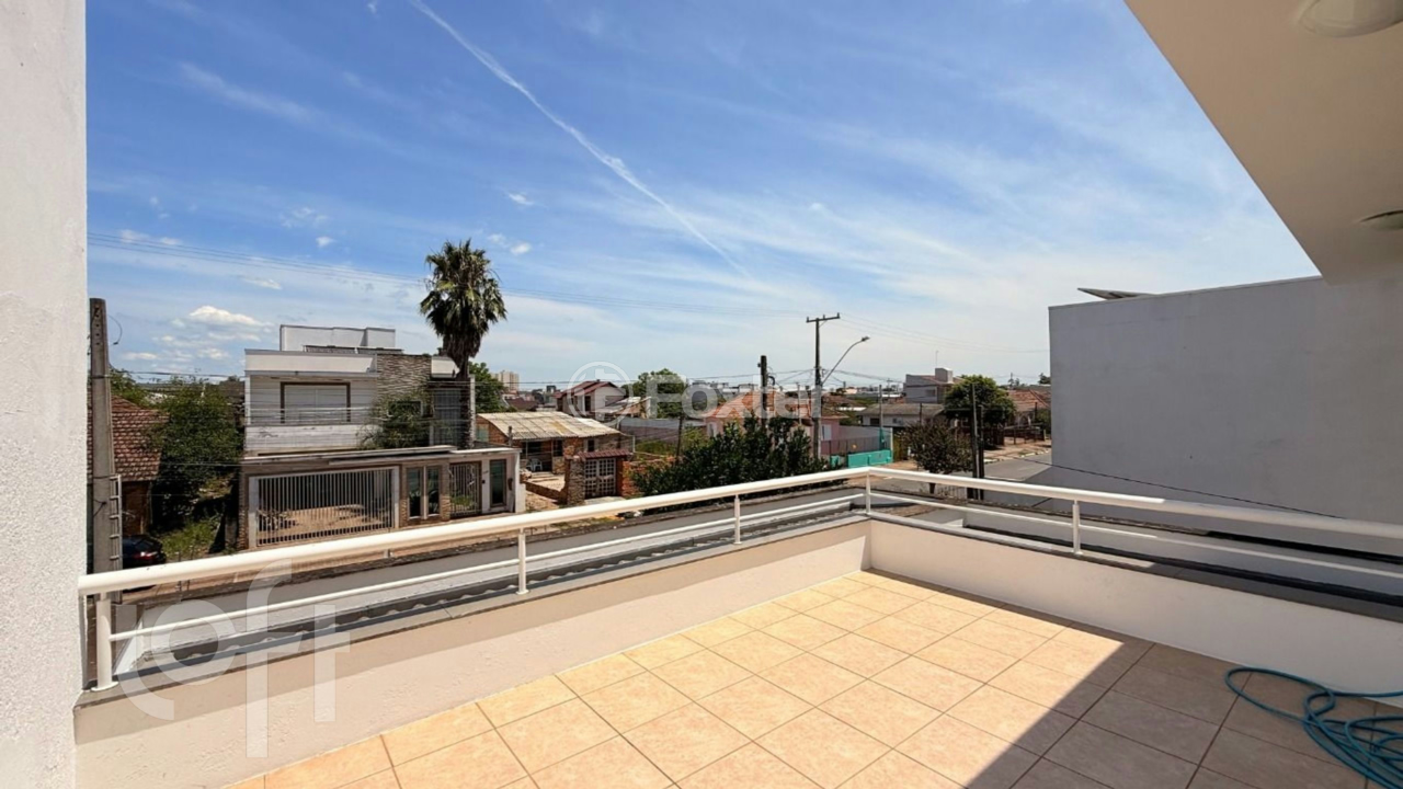 Casa à venda com 4 quartos, 200m² - Foto 31