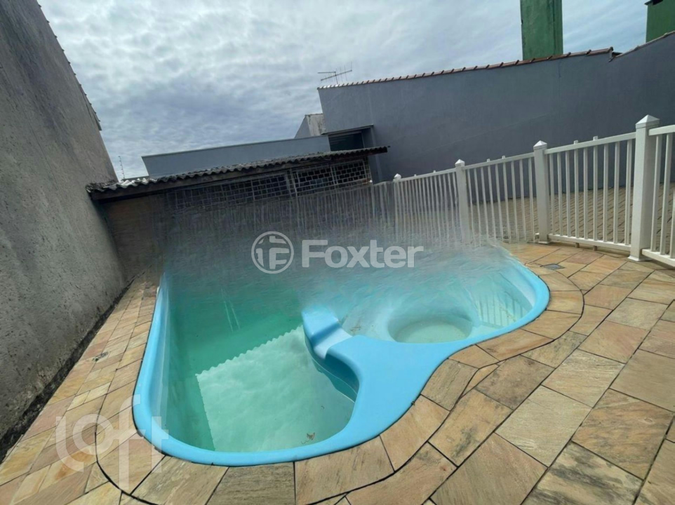 Casa à venda com 3 quartos, 170m² - Foto 1