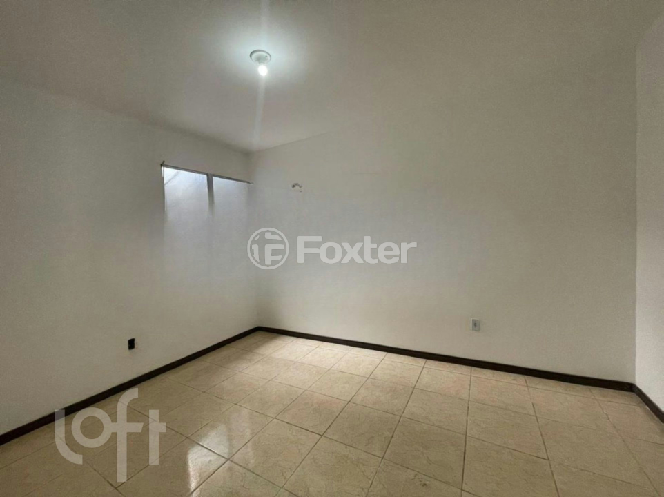 Casa à venda com 3 quartos, 170m² - Foto 2