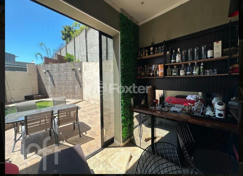 Casa de Condomínio à venda com 3 quartos, 147m² - Foto 1