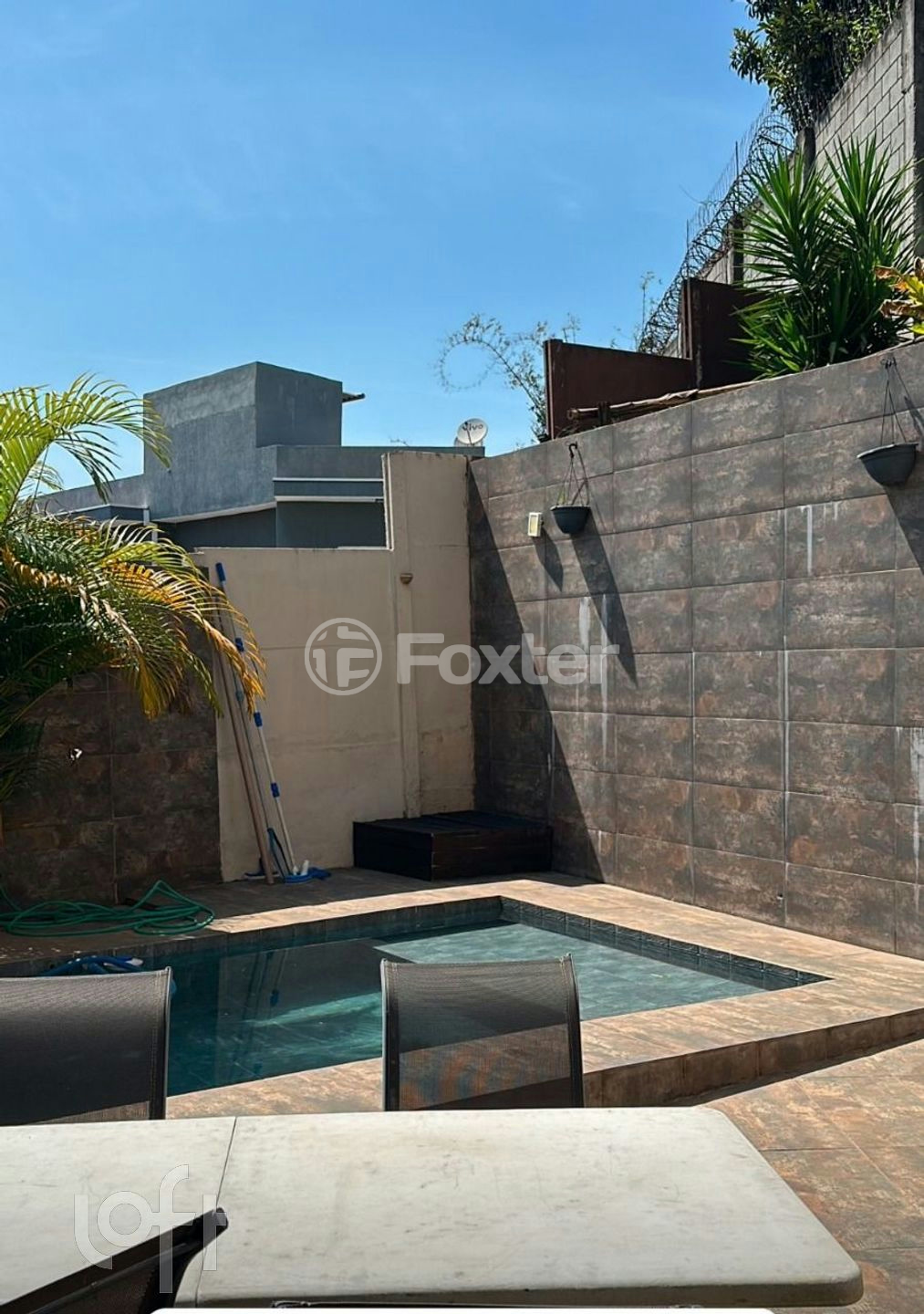 Casa de Condomínio à venda com 3 quartos, 147m² - Foto 2