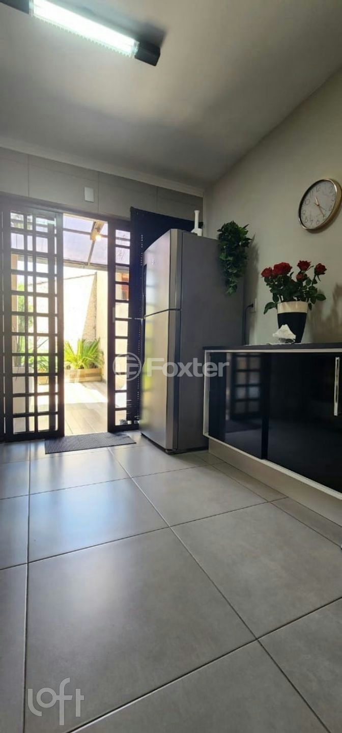 Casa à venda com 2 quartos, 66m² - Foto 5