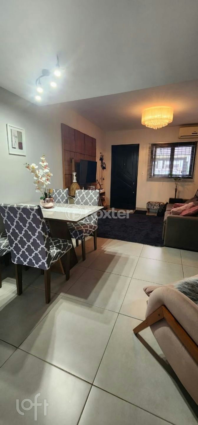 Casa à venda com 2 quartos, 66m² - Foto 3