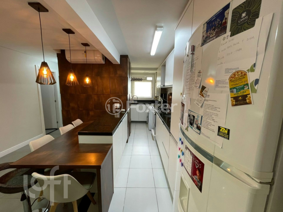 Apartamento à venda com 3 quartos, 75m² - Foto 1