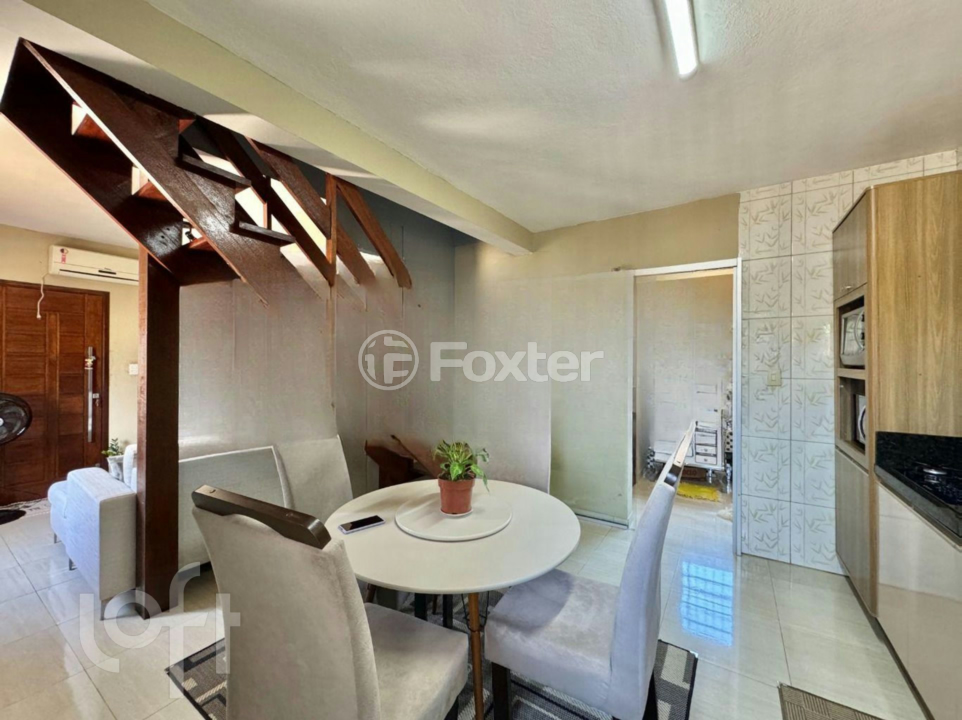 Casa à venda com 3 quartos, 231m² - Foto 3