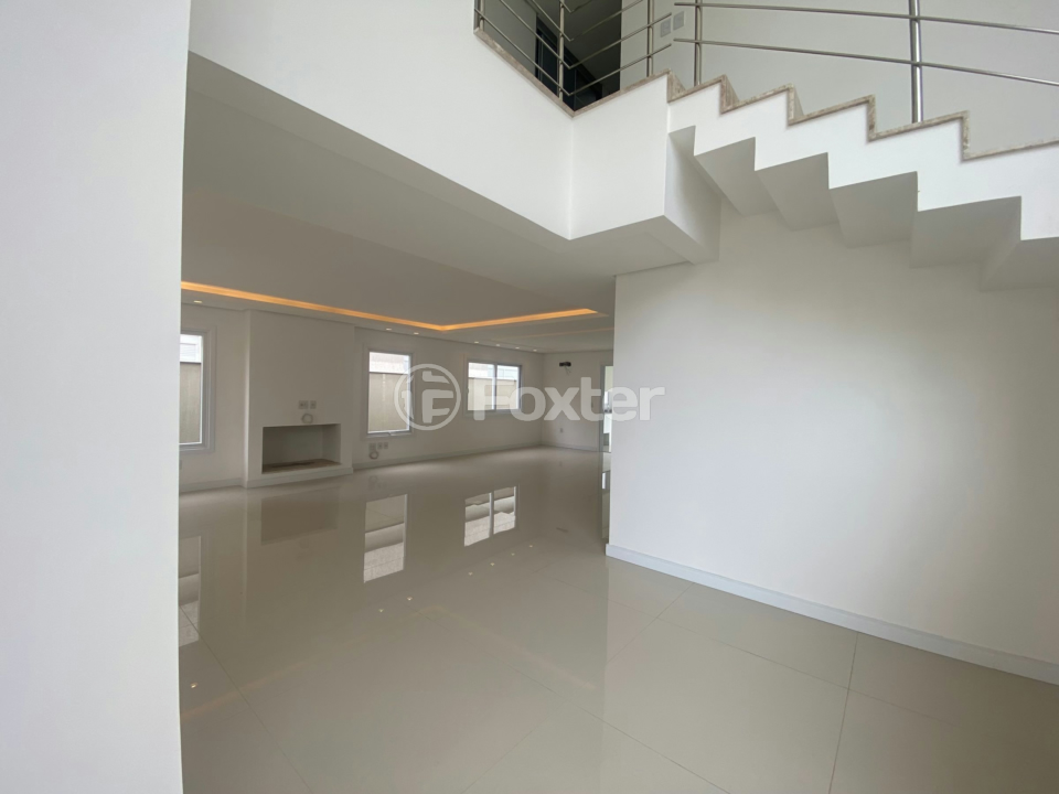 Casa de Condomínio à venda com 4 quartos, 295m² - Foto 3