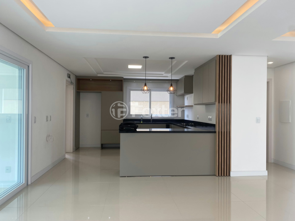 Casa de Condomínio à venda com 4 quartos, 295m² - Foto 1
