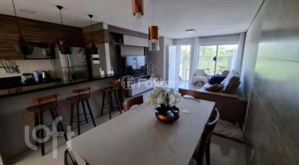 Casa à venda com 3 quartos, 120m² - Foto 1