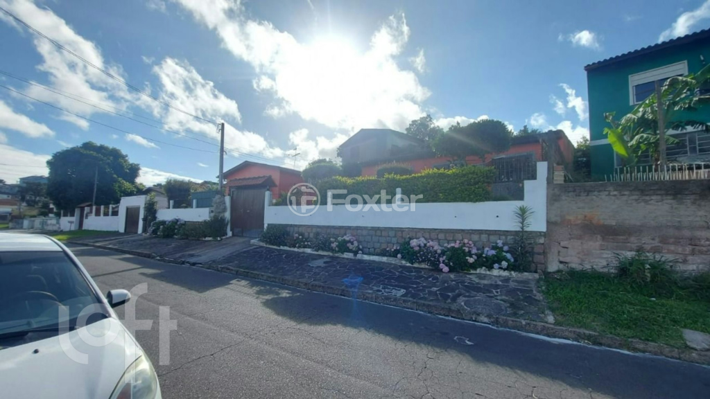 Casa à venda com 6 quartos, 183m² - Foto 1