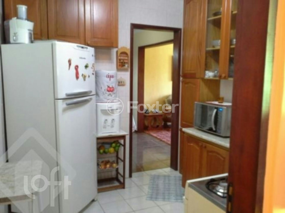 Casa à venda com 6 quartos, 183m² - Foto 11