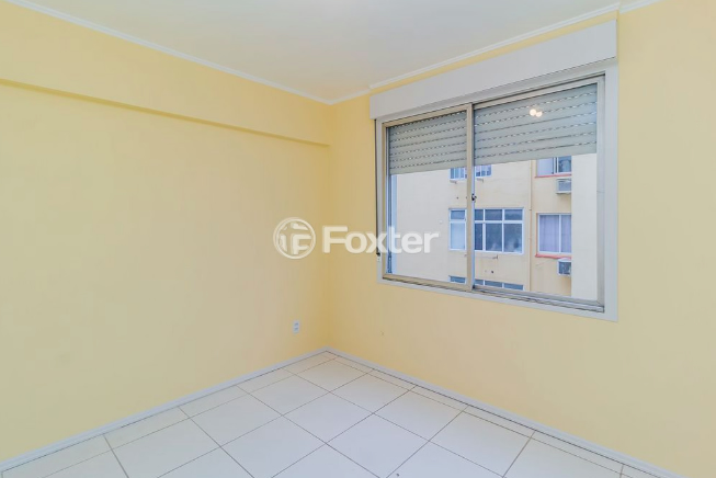 Apartamento à venda com 2 quartos, 65m² - Foto 3