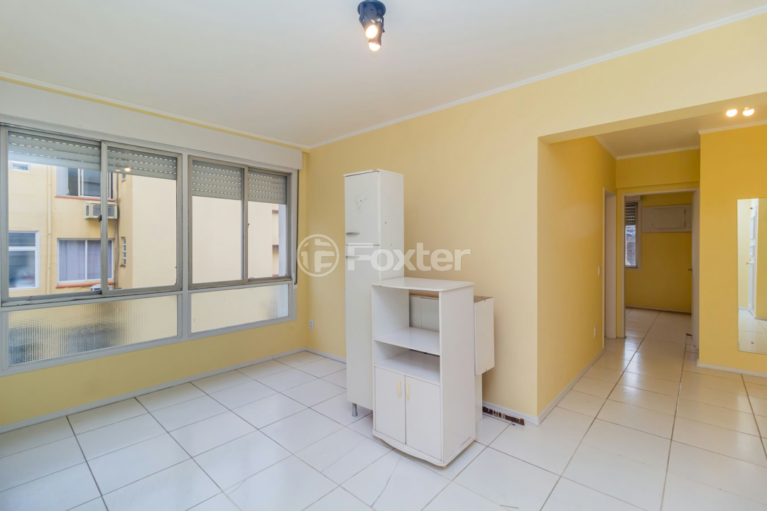 Apartamento à venda com 2 quartos, 72m² - Foto 4