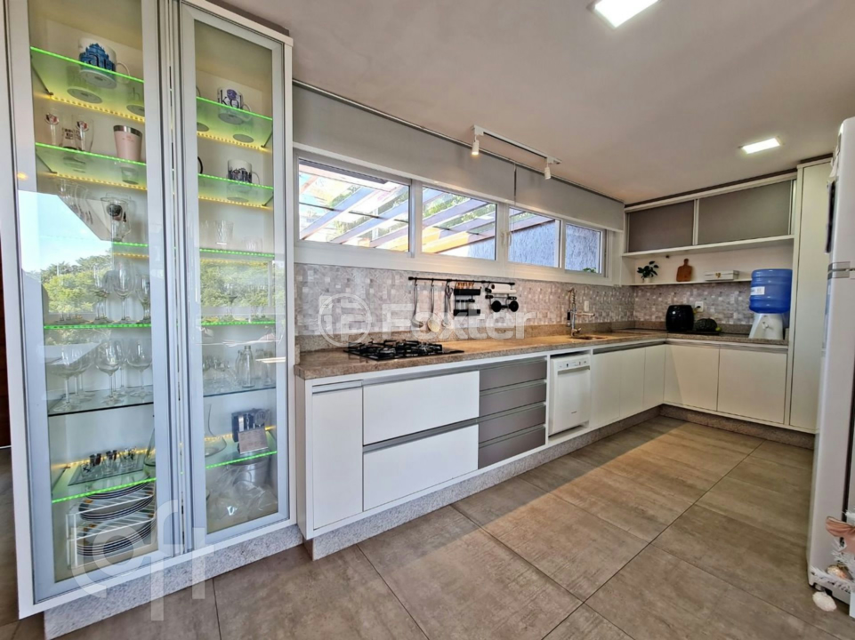 Casa à venda com 3 quartos, 192m² - Foto 7