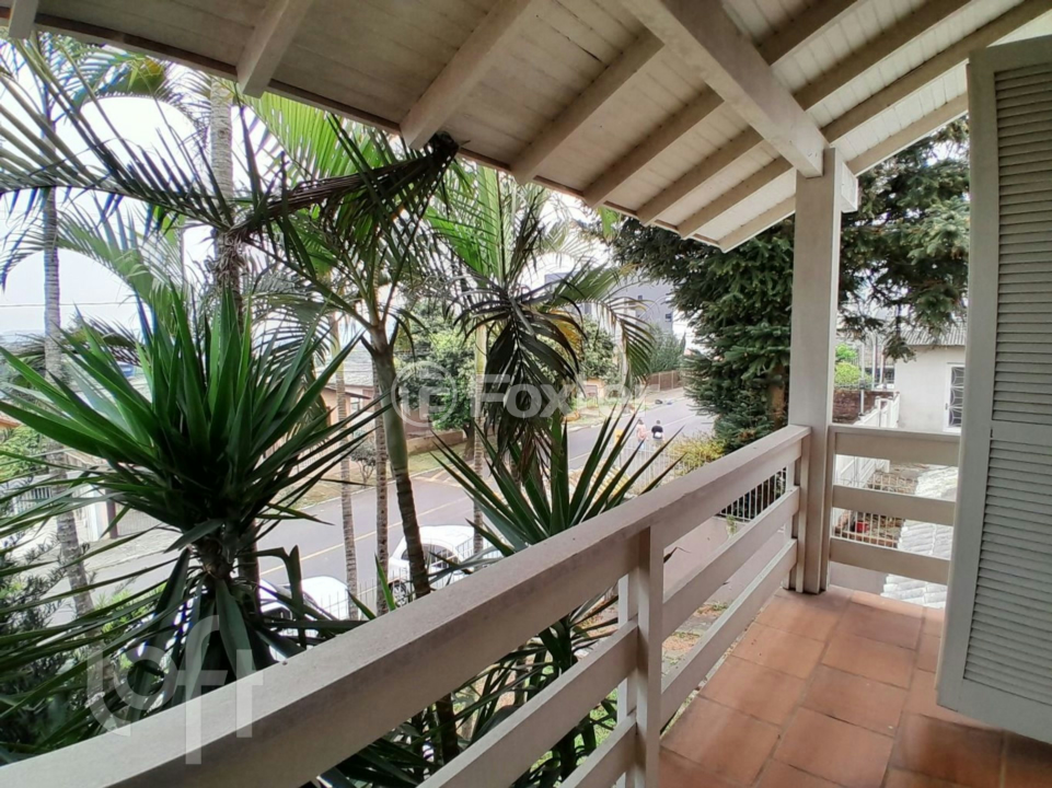Casa à venda com 3 quartos, 160m² - Foto 1