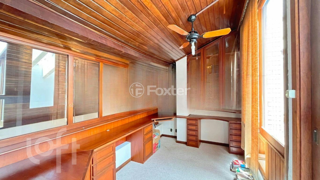 Casa à venda com 3 quartos, 240m² - Foto 27