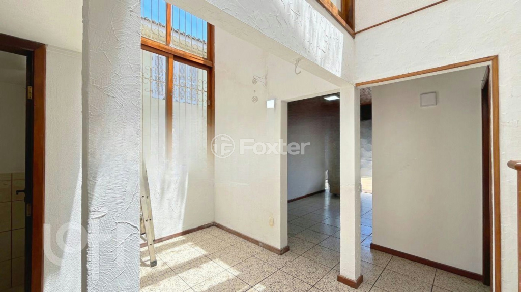 Casa à venda com 3 quartos, 240m² - Foto 5