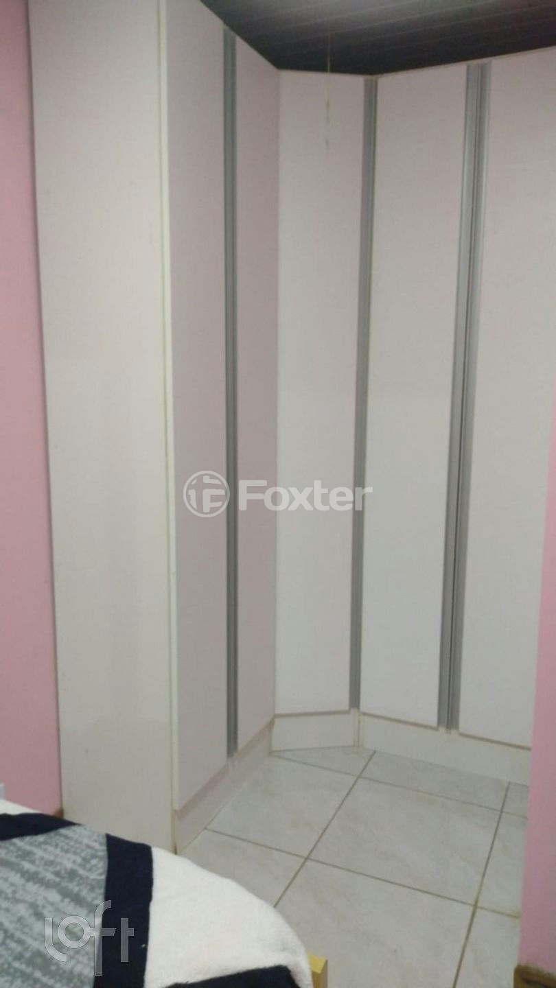 Casa à venda com 2 quartos, 79m² - Foto 3